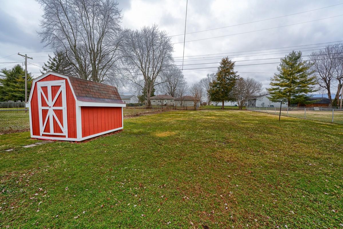 308 Cedar Heights Road Circleville, OH 43113 - Photo 6 of 22 Gallery Image 6