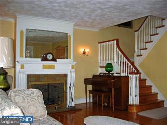 2 East Providence Road Yeadon, PA 19050 - Photo 3 of 12 Family Room