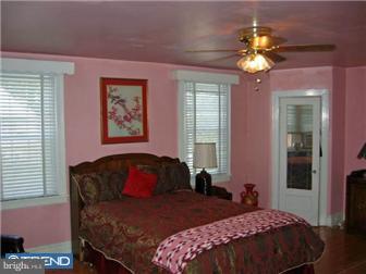 2 East Providence Road Yeadon, PA 19050 - Photo 7 of 12 Bedroom - Main