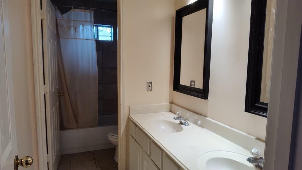 15003 Changing Oak Ridge Court Houston, TX 77082 - Photo 17 of 18