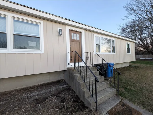 $2,800 | 4 Almy Court, Unit 1, Newport, RI 02840