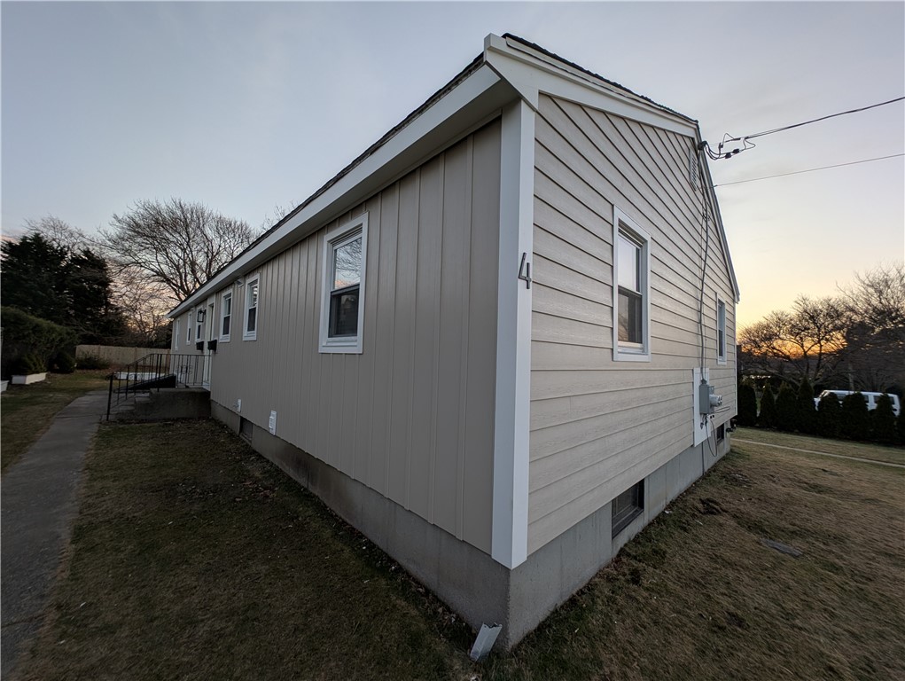 4 Almy Court, Unit 1 Newport, RI 02840 - Photo 2 of 13