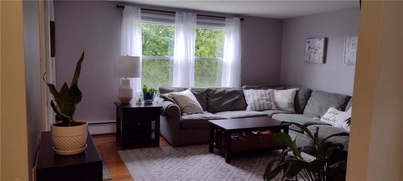 4 Almy Court, Unit 1 Newport, RI 02840 - Photo 4 of 13