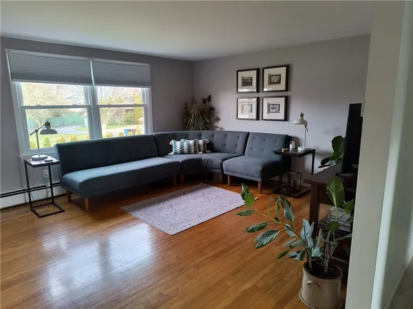$2,800 | 4 Almy Court, Unit 1, Newport, RI 02840