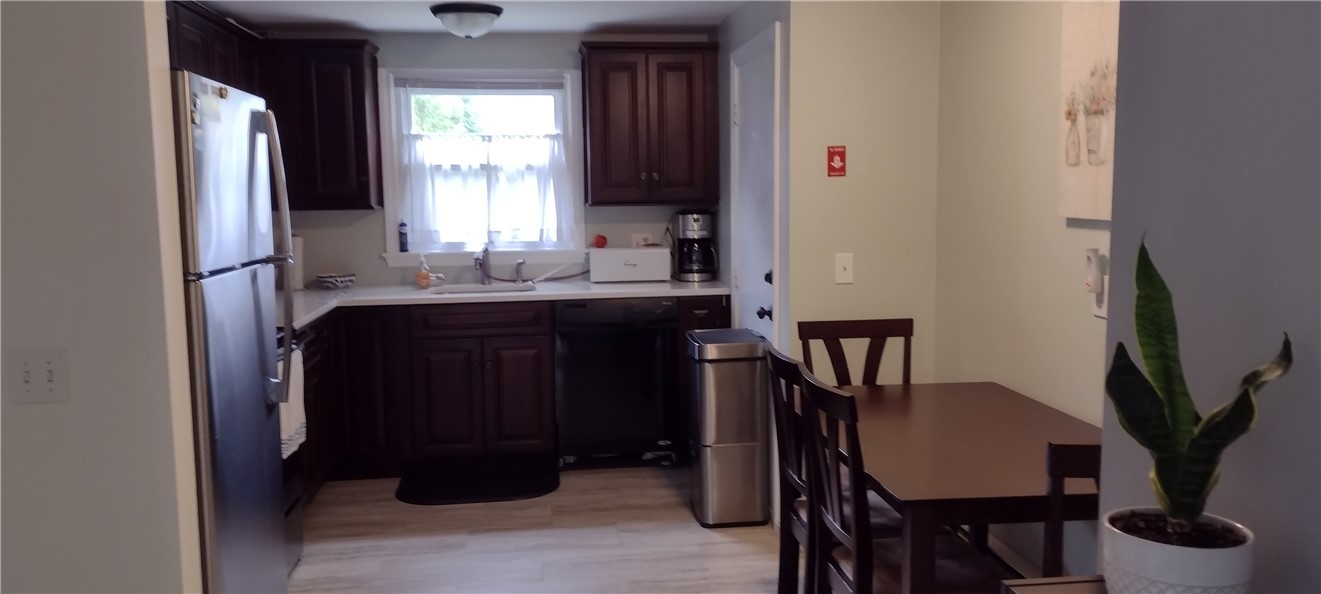 4 Almy Court, Unit 1 Newport, RI 02840 - Photo 8 of 13