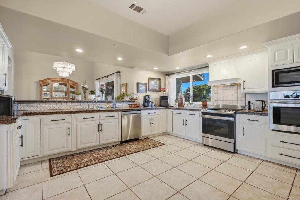 18131 Traylor Road Ramona, CA 92065 - Photo 16 of 63