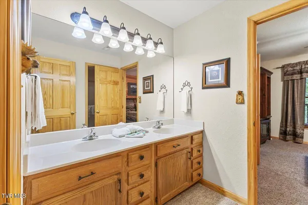 $999,999 | 2213 Woodcock Trail, Sevierville, TN 37876