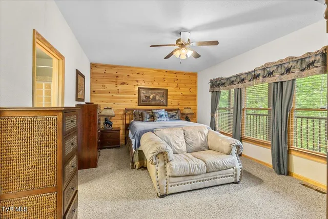 $999,999 | 2213 Woodcock Trail, Sevierville, TN 37876