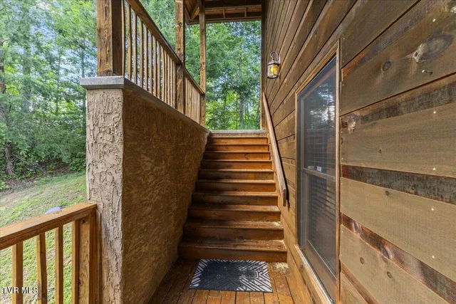 $999,999 | 2213 Woodcock Trail, Sevierville, TN 37876