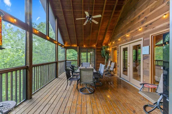 $999,999 | 2213 Woodcock Trail, Sevierville, TN 37876
