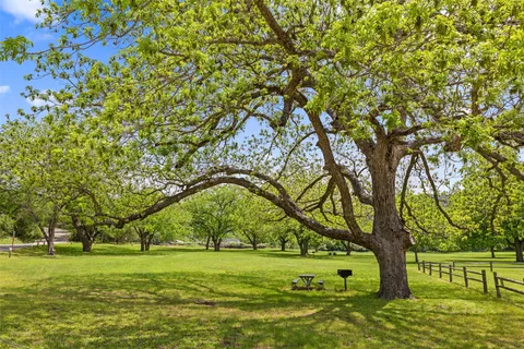 $1,649,500 | 2413 Arion Circle, Austin, TX 78730