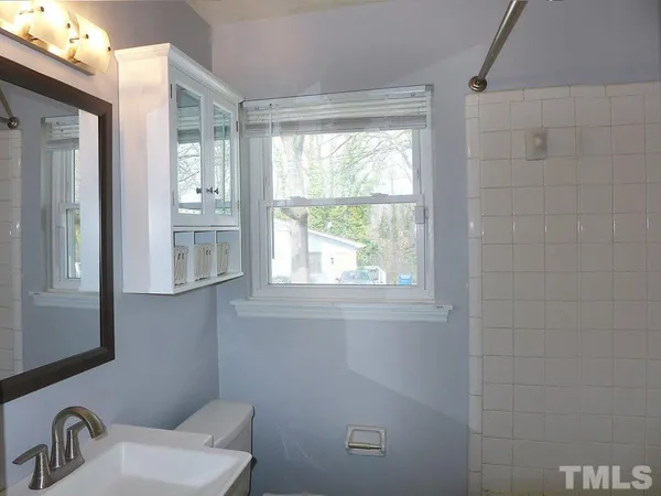 $1,395 | 1411 Gearwood Avenue, Durham, NC 27701