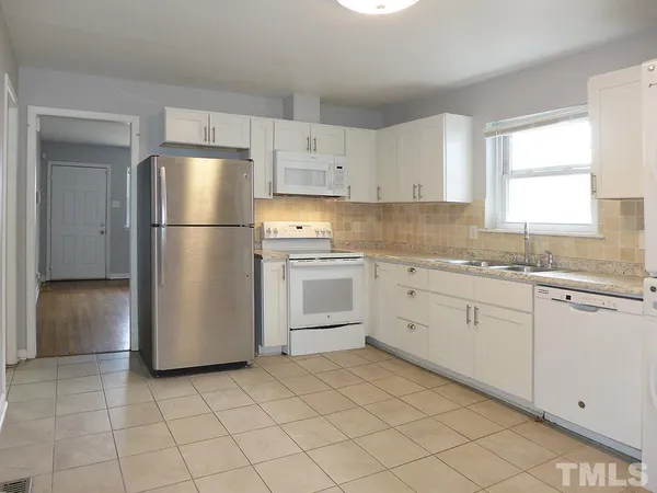 $1,395 | 1411 Gearwood Avenue, Durham, NC 27701