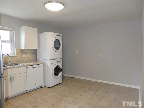 $1,395 | 1411 Gearwood Avenue, Durham, NC 27701
