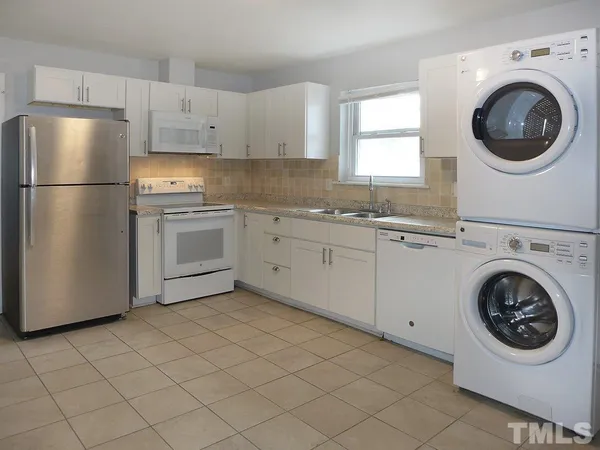 $1,395 | 1411 Gearwood Avenue, Durham, NC 27701