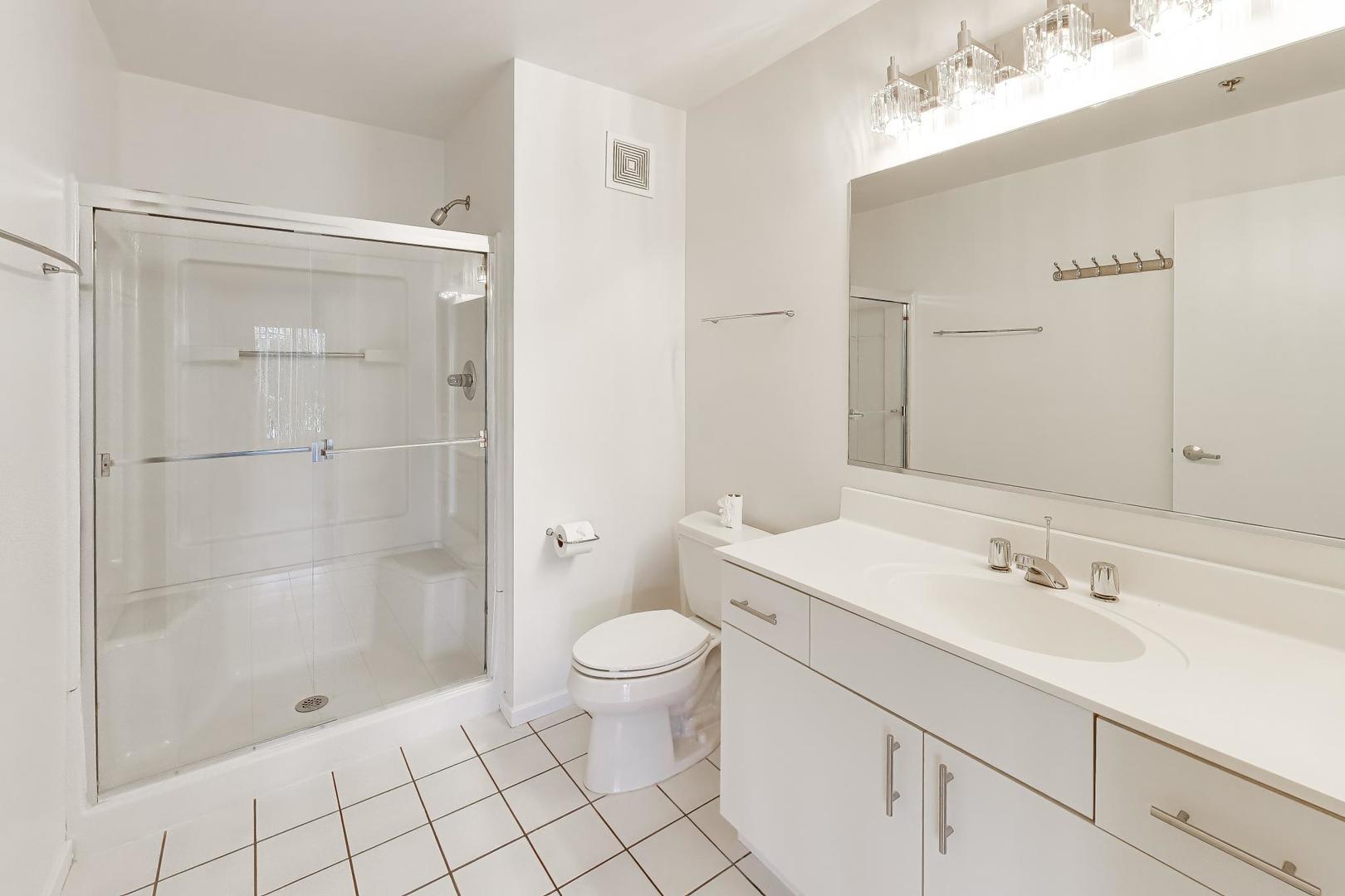 402 Kelburn Road, Unit 126 Deerfield, IL 60015 - Photo 18 of 24