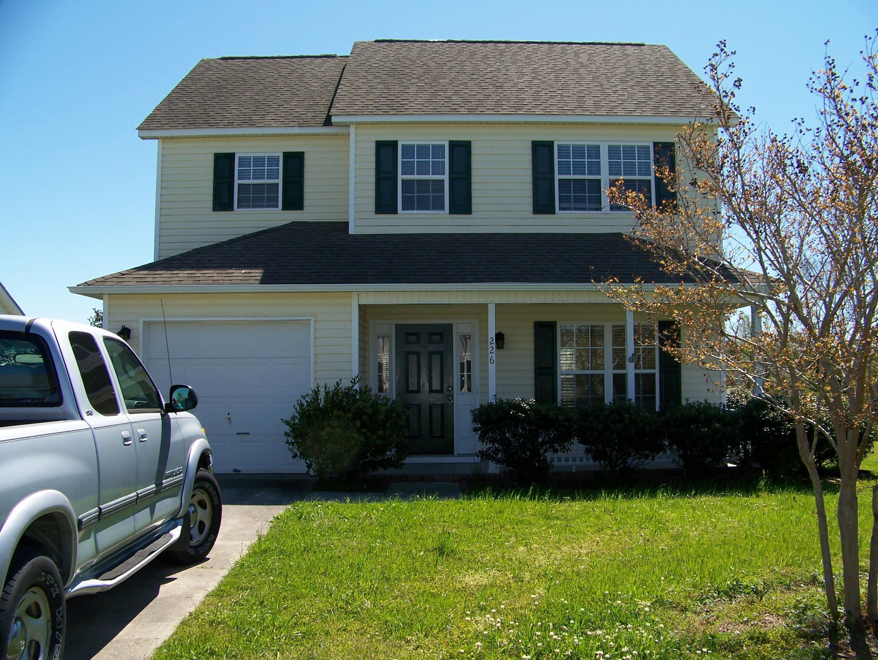 226 Rutledge Avenue Beaufort, NC 28516 - Photo 1 of 31 100_3014