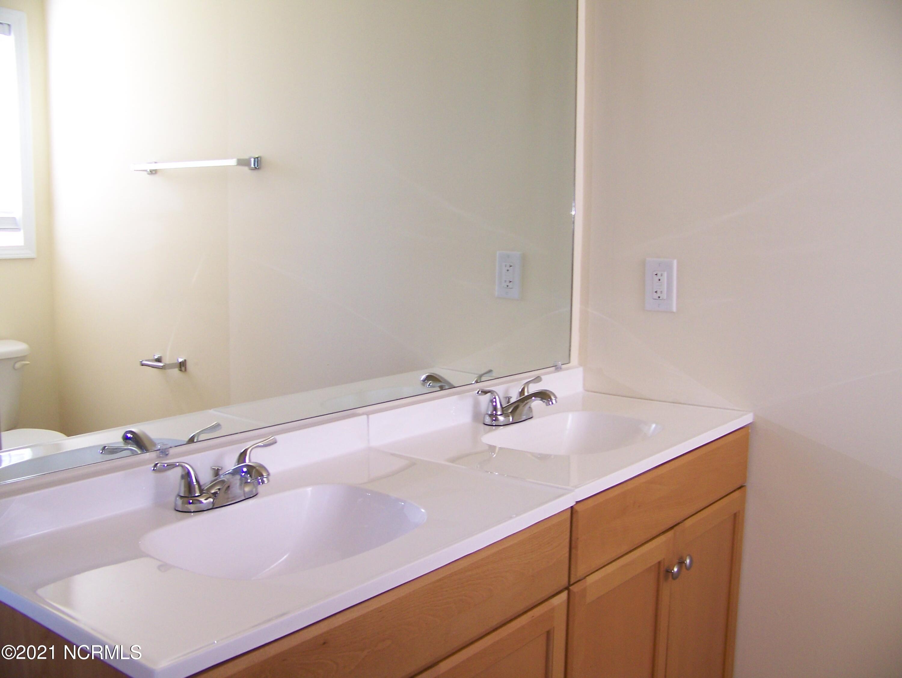 226 Rutledge Avenue Beaufort, NC 28516 - Photo 13 of 31 100_2987 - Copy