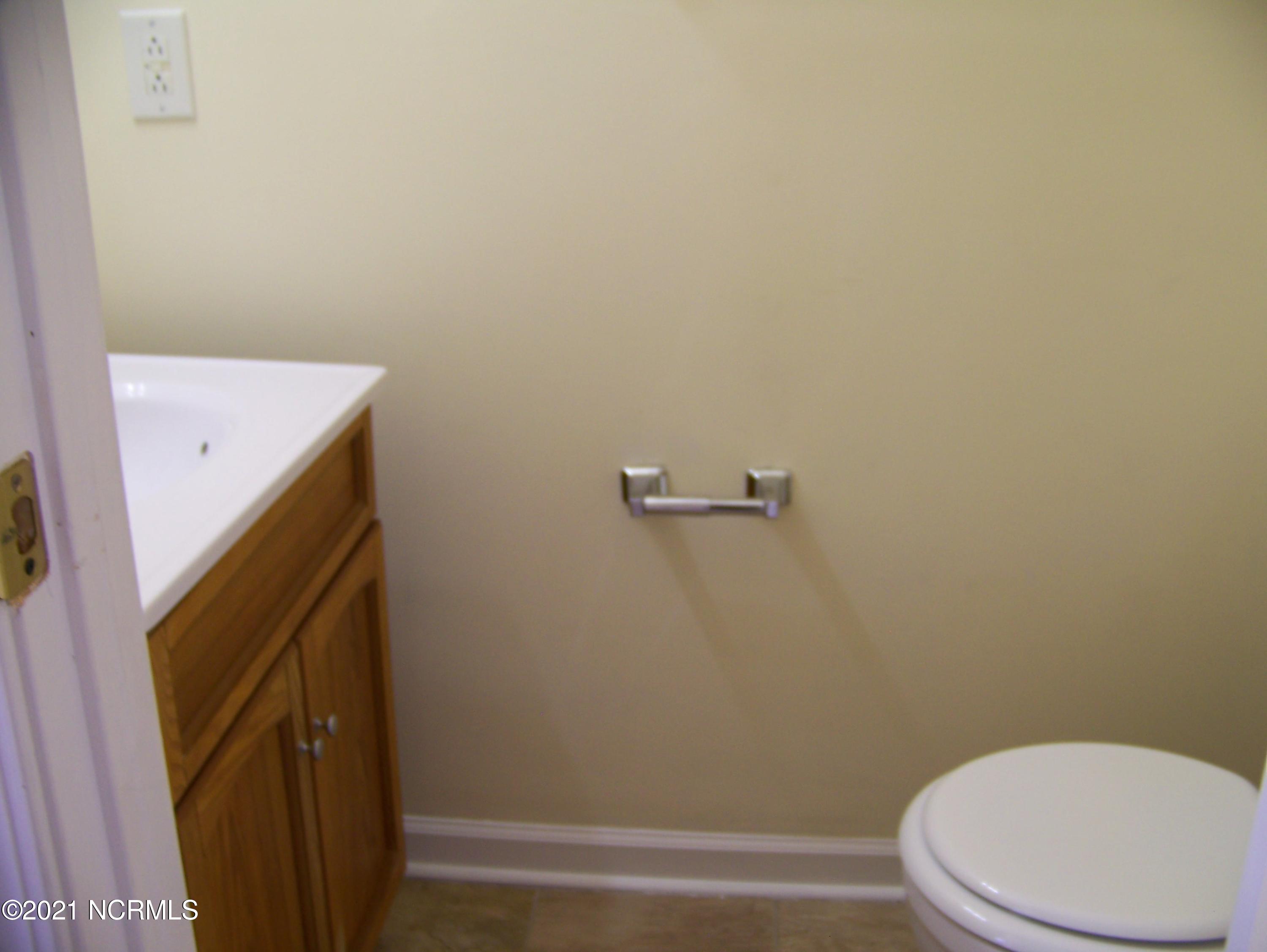 226 Rutledge Avenue Beaufort, NC 28516 - Photo 23 of 31 100_2997 - Copy