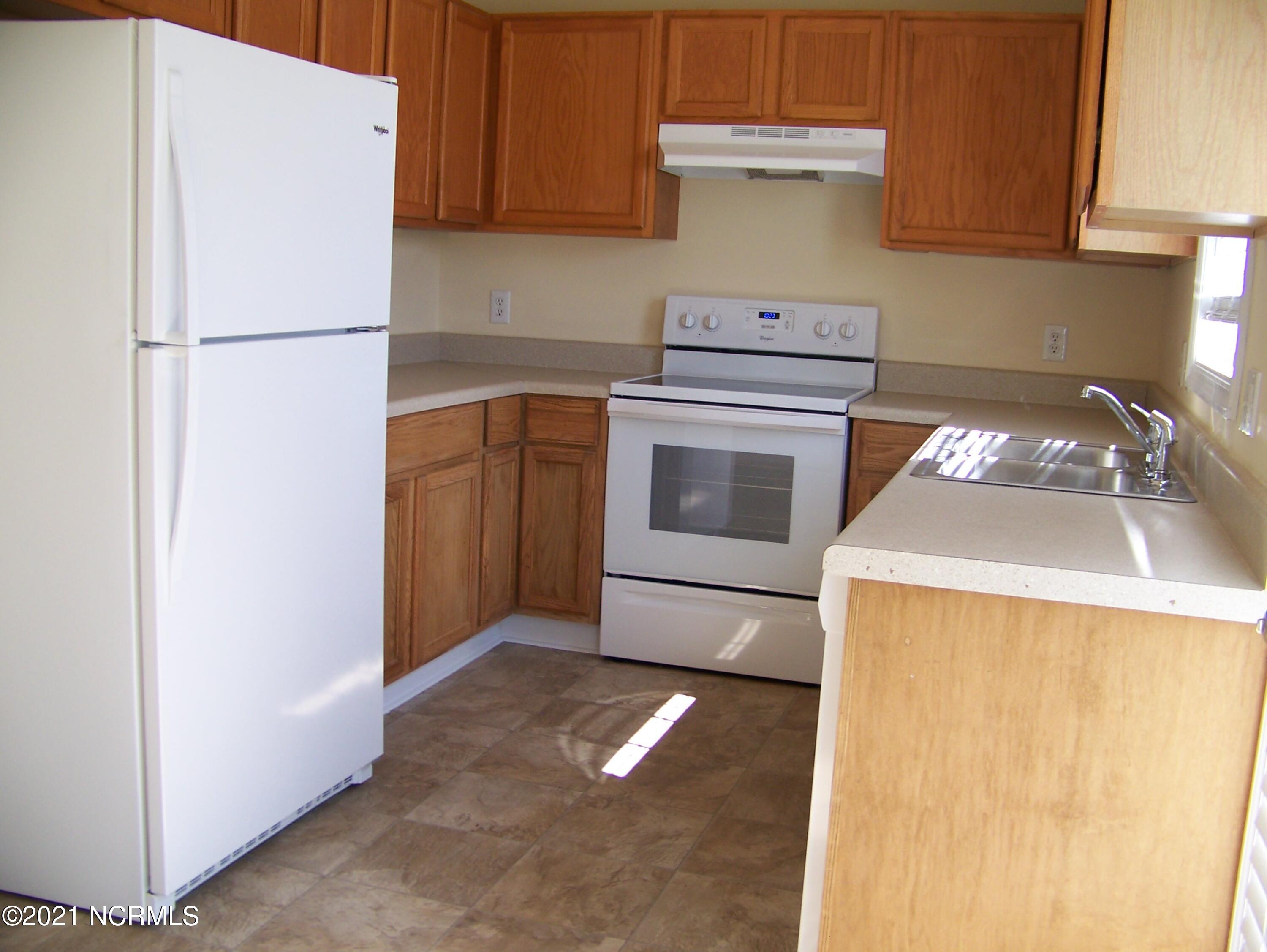 226 Rutledge Avenue Beaufort, NC 28516 - Photo 27 of 31 100_2999