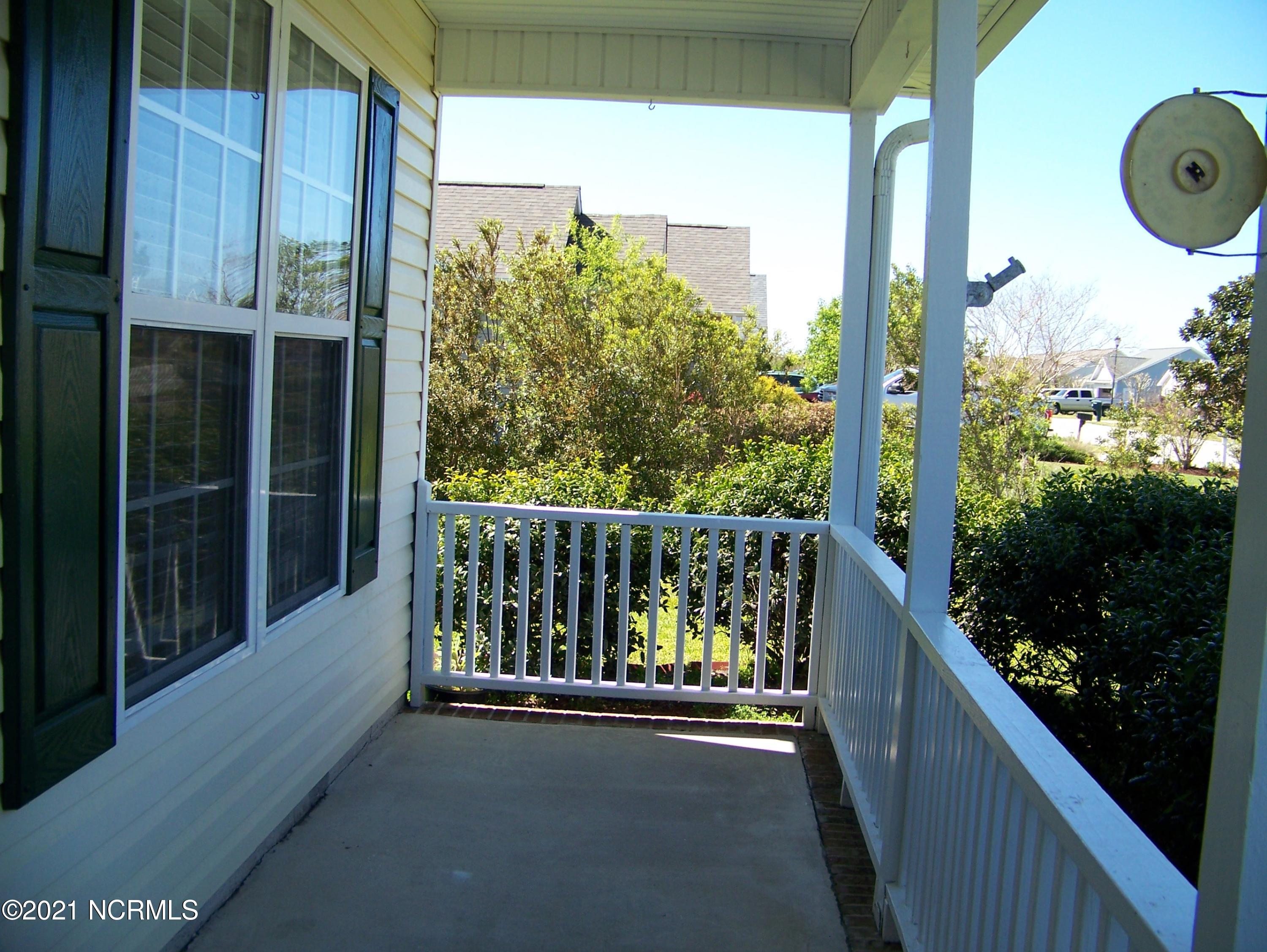 226 Rutledge Avenue Beaufort, NC 28516 - Photo 4 of 31 100_3010