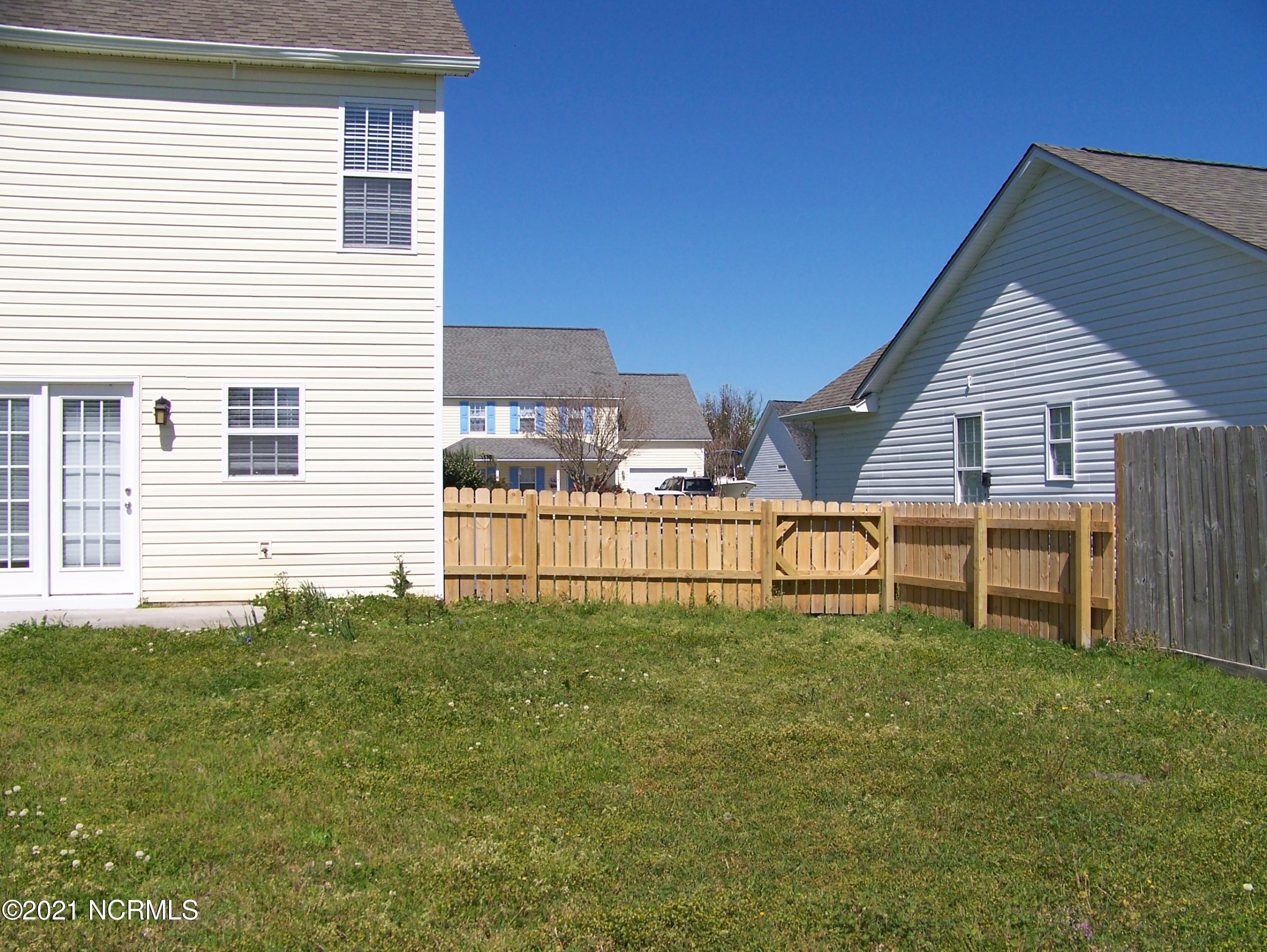 226 Rutledge Avenue Beaufort, NC 28516 - Photo 6 of 31 100_3004