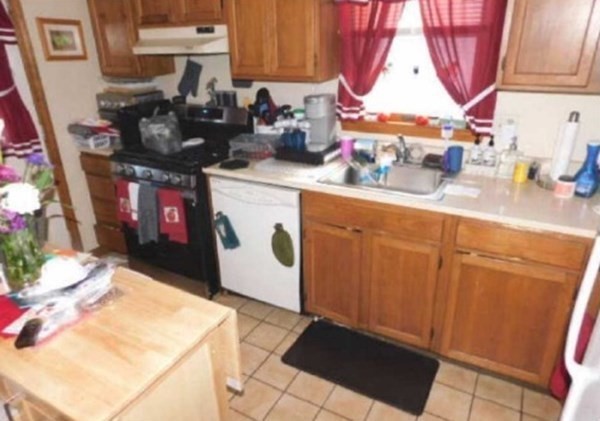 22-24 Radner Street Springfield, MA 01129 - Photo 6 of 11 Gallery Image 6