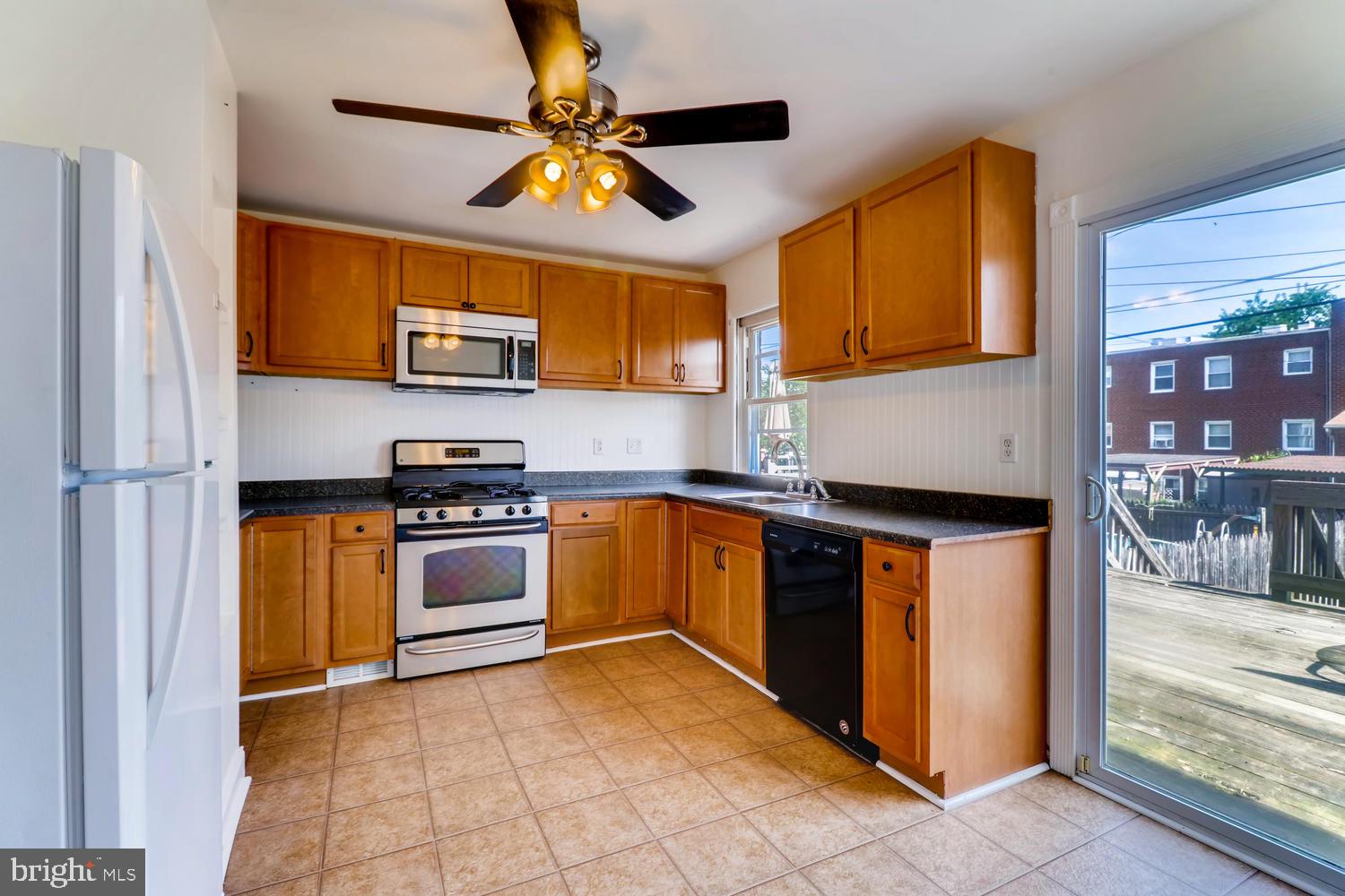 8064 Gray Haven Road Dundalk, MD 21222 - Photo 10 of 27 Kitchen