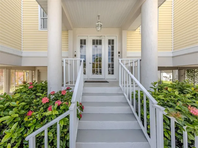 $685,000 | 1400 Beach Road, Unit 3, Englewood, FL 34223