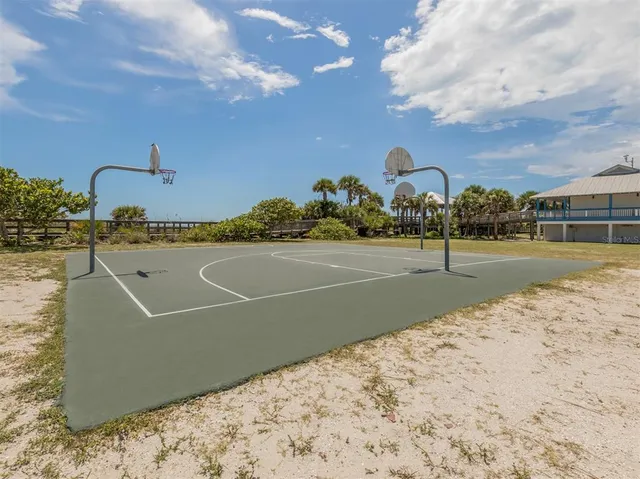 $685,000 | 1400 Beach Road, Unit 3, Englewood, FL 34223