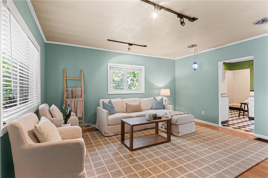 311 Bellevue Road Pittsburgh, PA 15229 - Photo 8 of 44 Gallery Image 8