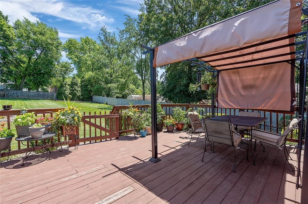 317 Clements Road Pittsburgh, PA 15239 - Photo 22 of 25