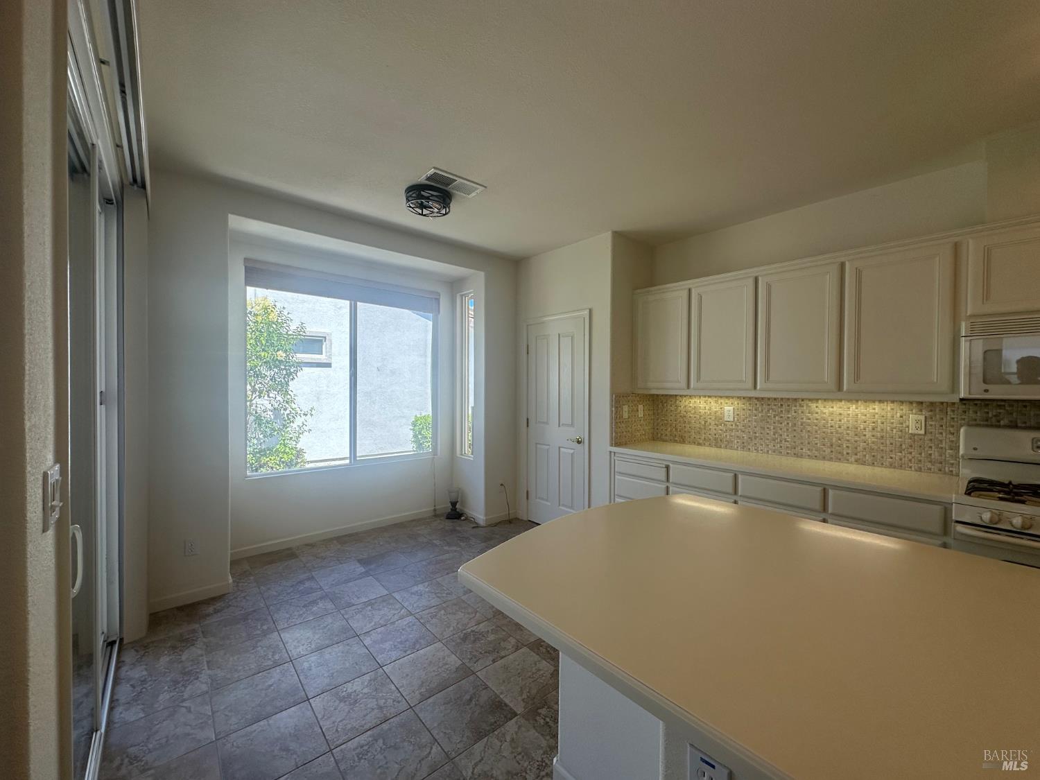 107 Riviera Drive Rio Vista, CA 94571 - Photo 6 of 15