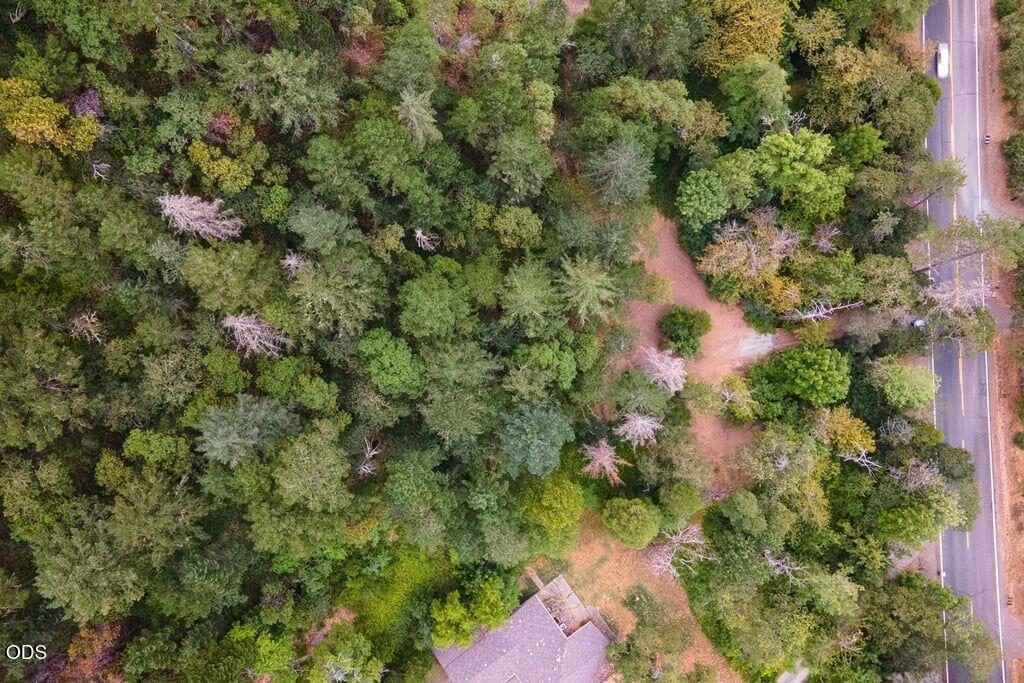1215 East Jones Creek Road Grants Pass, OR 97526 - Photo 11 of 12