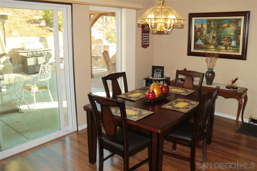 9641 Ramsgate Way Santee, CA 92071 - Photo 4 of 7