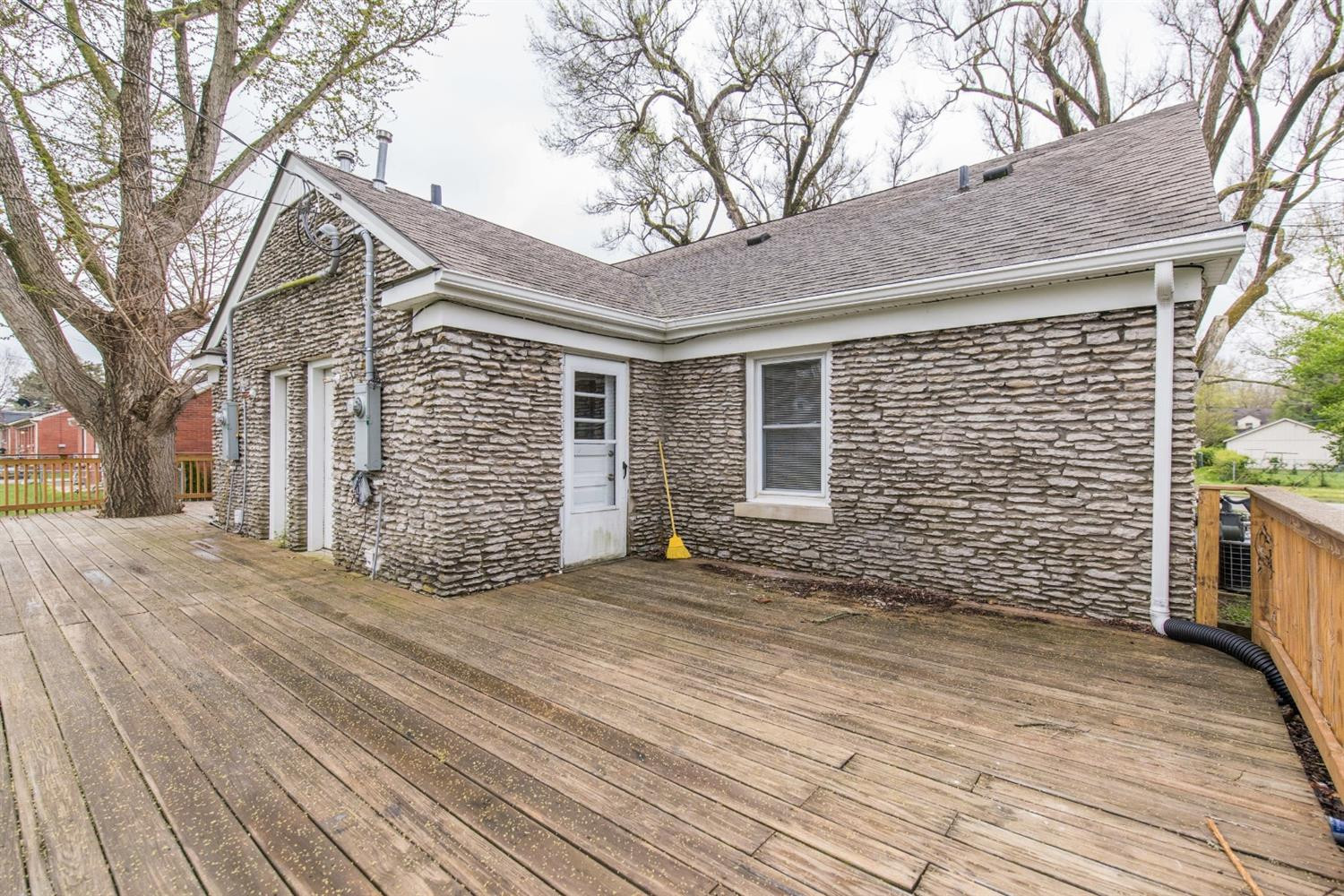 193 Sioux Road Lexington, KY 40503 - Photo 3 of 21 Photo 3