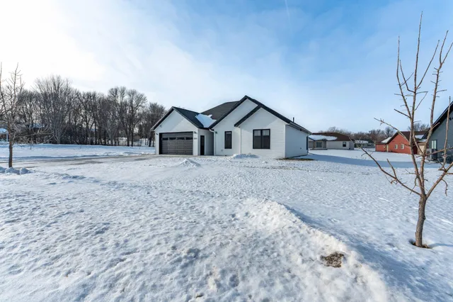 $439,000 | 1503 Opperman Bay Court, Fergus Falls, MN 56537