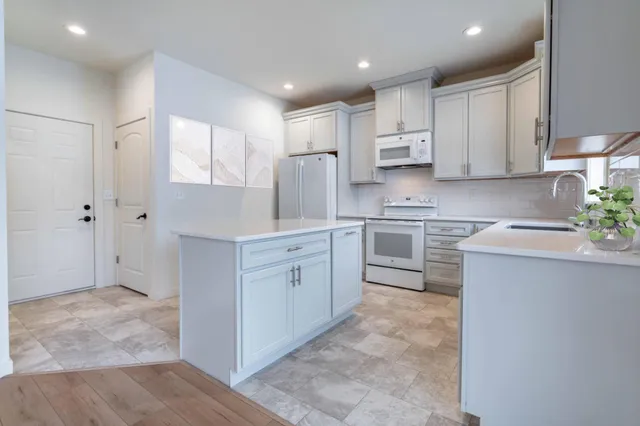 $439,000 | 1503 Opperman Bay Court, Fergus Falls, MN 56537