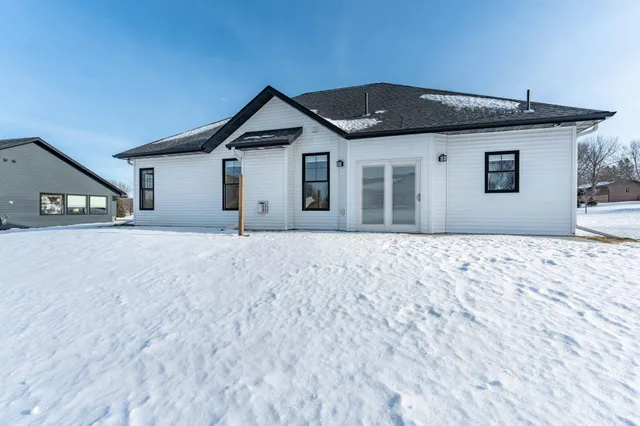 $419,900 | 1503 Opperman Bay Court, Fergus Falls, MN 56537