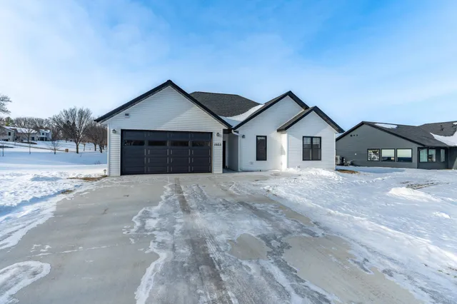 $439,000 | 1503 Opperman Bay Court, Fergus Falls, MN 56537