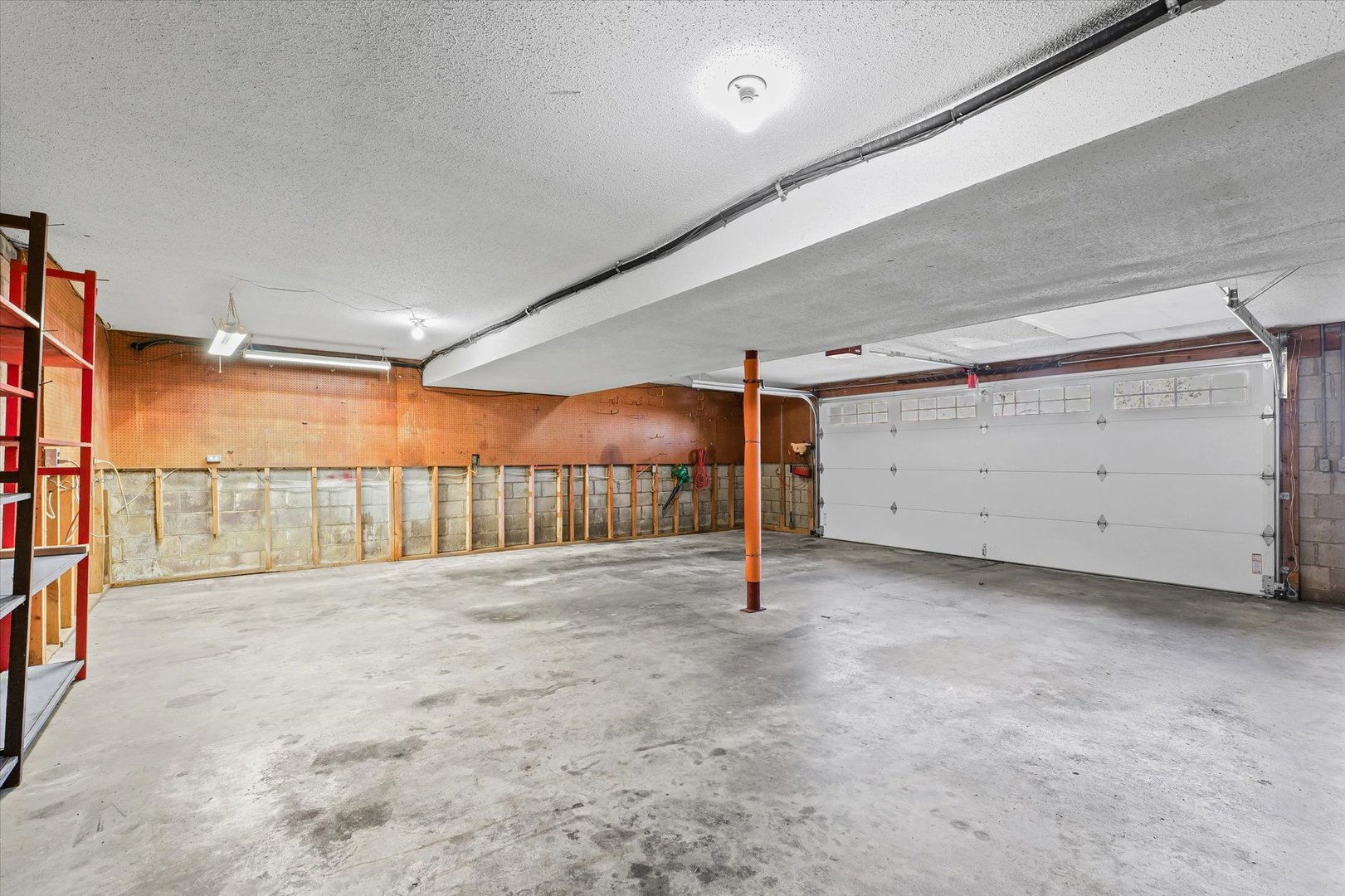 1000 East Kratz Road Monticello, IL 61856 - Photo 39 of 52 a view of an empty room