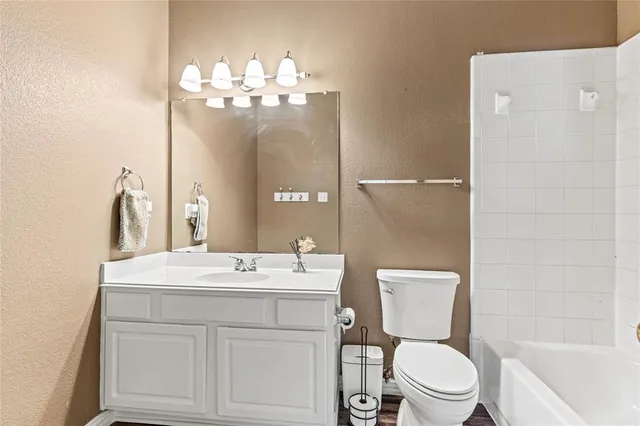 $410,000 | 201 Sherwood Drive, Murphy, TX 75094