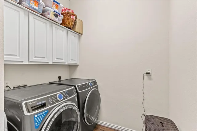 $410,000 | 201 Sherwood Drive, Murphy, TX 75094