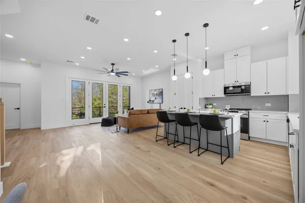 $389,900 | 2014 Yates Street, Houston, TX 77020