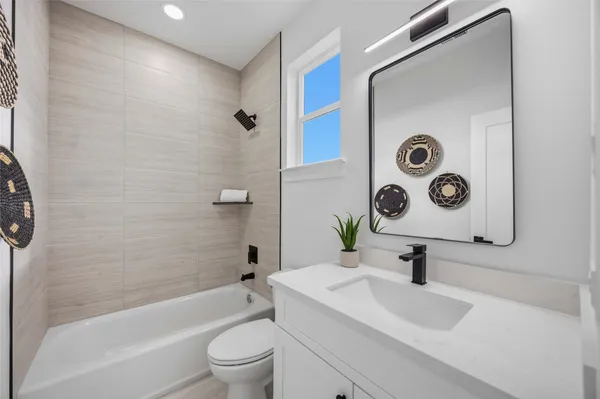 $389,900 | 2014 Yates Street, Houston, TX 77020