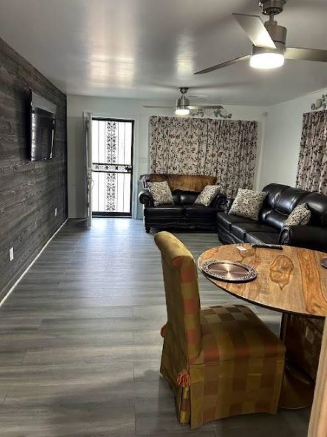 713 West Peebles Road Memphis, TN 38109 - Photo 2 of 7 a living room with furniture and a flat screen tv