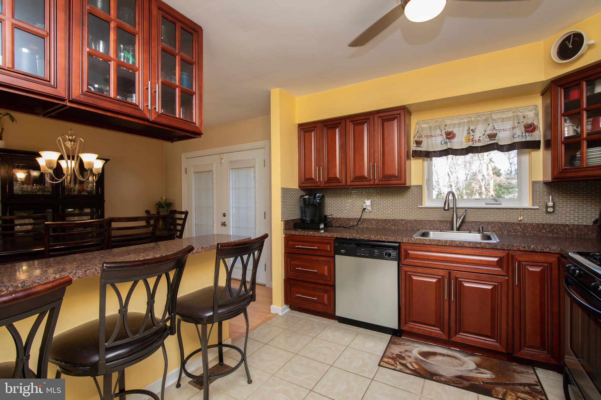 7 Hawthorne Road Sicklerville, NJ 08081 - Photo 12 of 37 Kitchen Island with Bar Seats