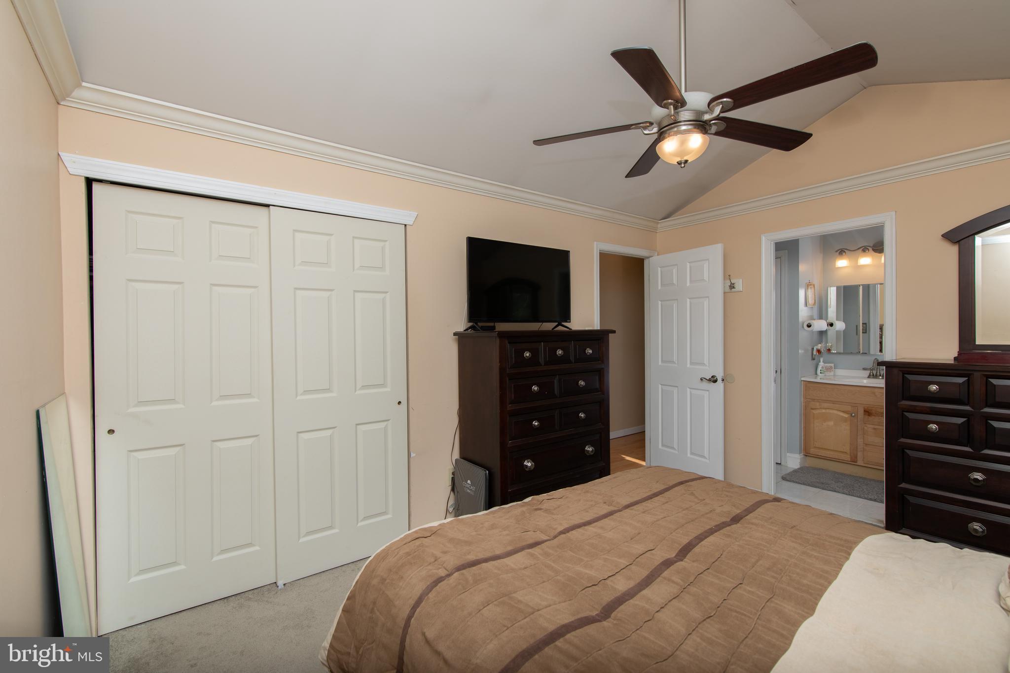 7 Hawthorne Road Sicklerville, NJ 08081 - Photo 15 of 37 Primary Bedroom