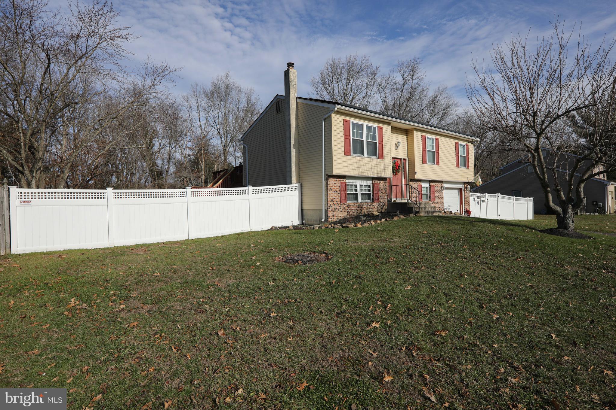 7 Hawthorne Road Sicklerville, NJ 08081 - Photo 3 of 37 Side View