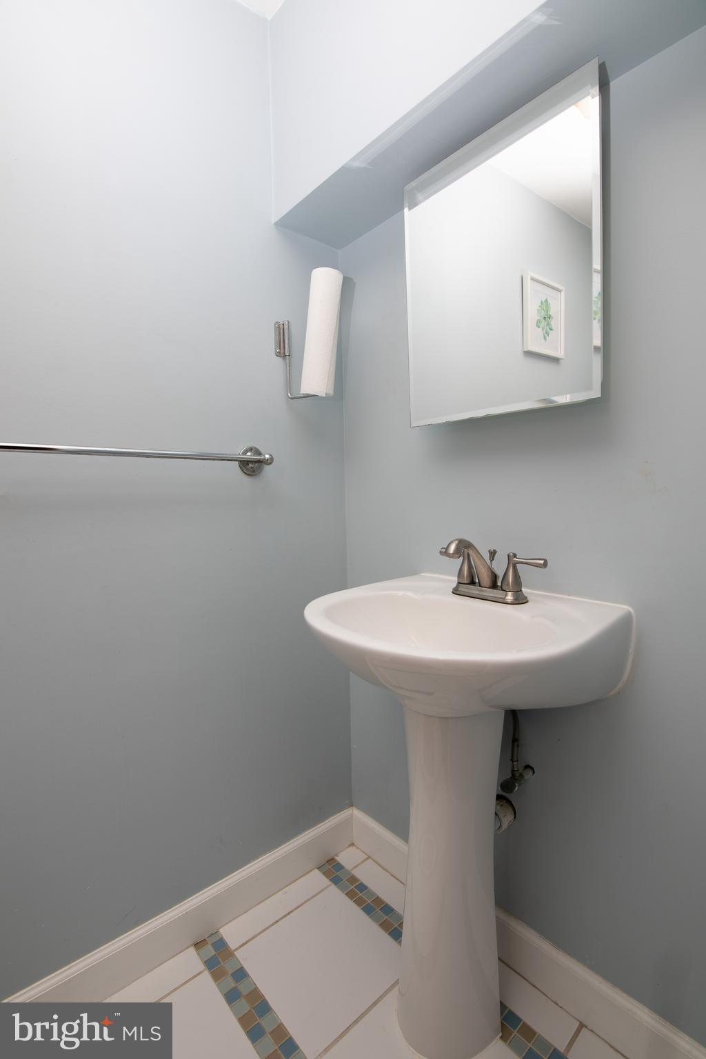7 Hawthorne Road Sicklerville, NJ 08081 - Photo 25 of 37 Lower Level Half Bath